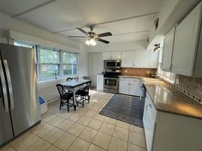 190 S Country Road, Remsenburg NY 11960