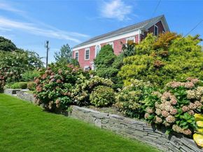 15405 Main Road, Mattituck NY 11952