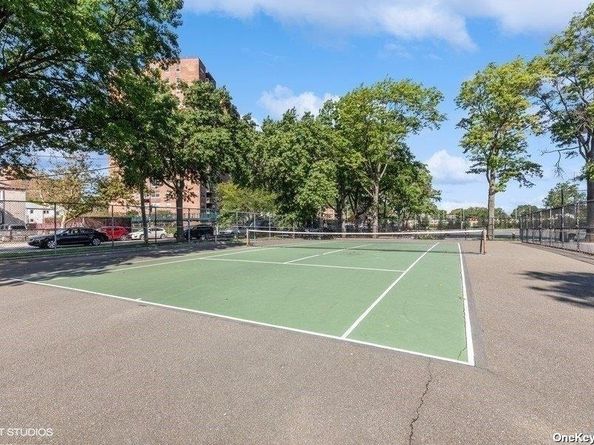 61-20 Grand Central Parkway B401, Forest Hills NY 11375