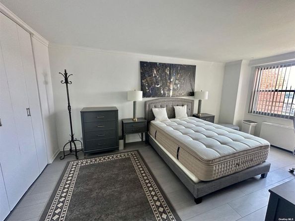 61-20 Grand Central Parkway B401, Forest Hills NY 11375