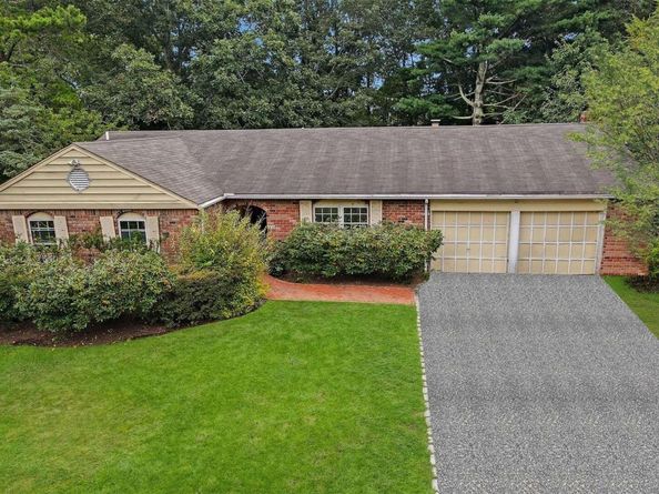 40 Nidzyn Avenue, Remsenburg NY 11960