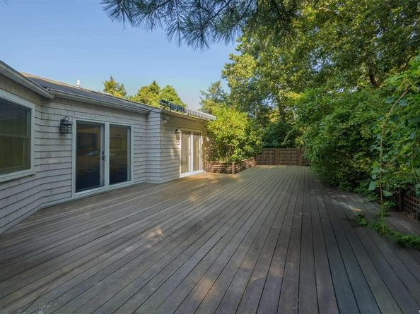 40 Nidzyn Avenue, Remsenburg NY 11960