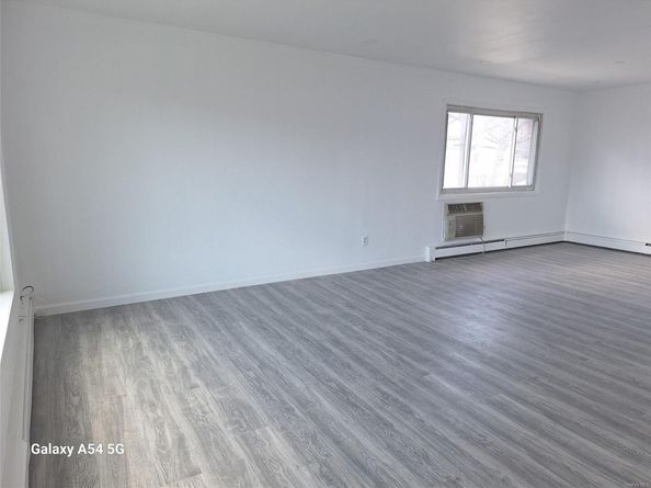 137-05 159th Street, Jamaica NY 11434