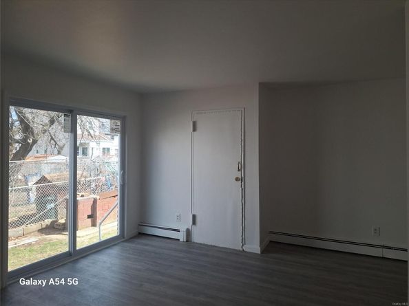 137-05 159th Street, Jamaica NY 11434