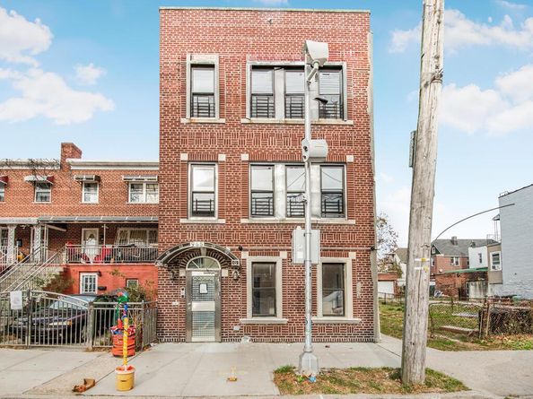 965 E 226 Street E, Bronx NY 10466
