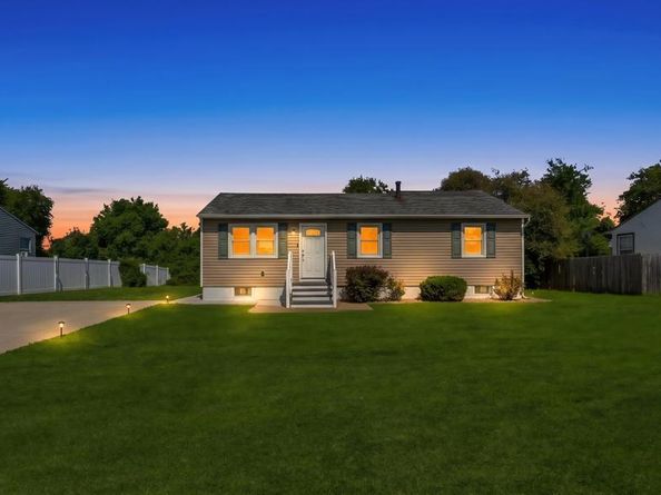 941 Provost Avenue, Bellport NY 11713
