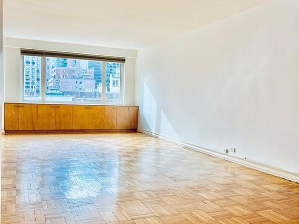 411 E 53rd Street 8L, New York (Manhattan) NY 10022
