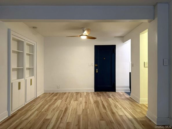 2090 Barnes Avenue 1D, Bronx NY 10462