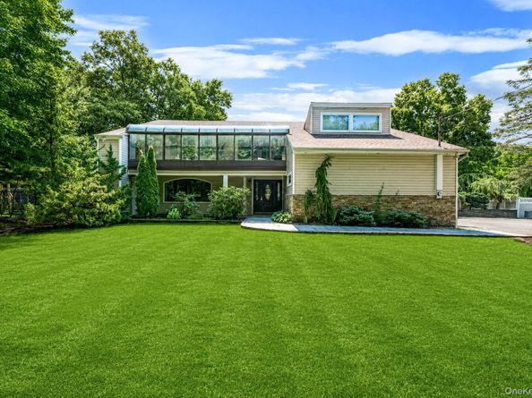 174 Dix Hills Road, Dix Hills NY 11746