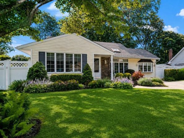 12 Larry Road, Selden NY 11784