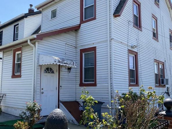 11301 209th Street, Queens Village NY 11429