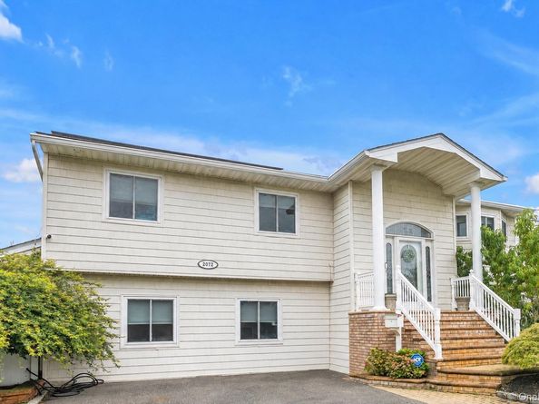 2072 Legion Street, Bellmore NY 11710