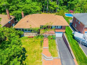 205 Halsey Avenue, Jericho NY 11753