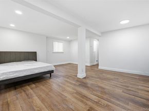 18 Park Drive E, Syosset NY 11791