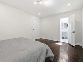 18 Park Drive E, Syosset NY 11791