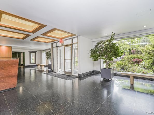9511 Shore Road 112, Brooklyn NY 11209