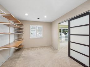86 W Cambridge Drive W 86, Copiague NY 11726