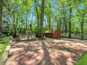 28 Penn Drive, Dix Hills NY 11746