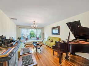 28 Penn Drive, Dix Hills NY 11746