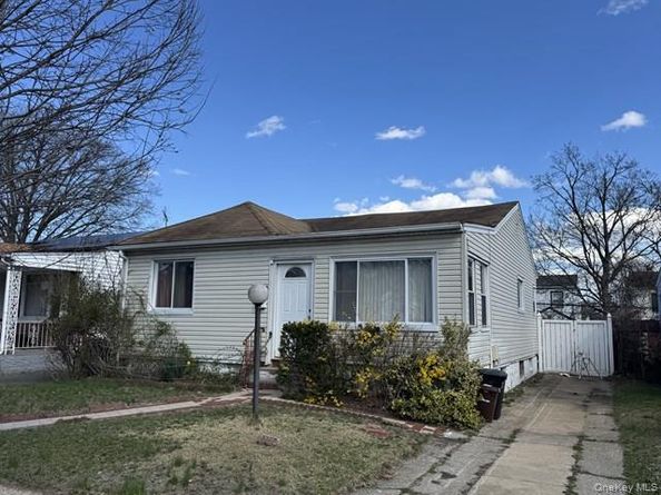 12137 237th Street, Rosedale NY 11422