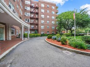 67-66 108th Street D/3, Forest Hills NY 11375