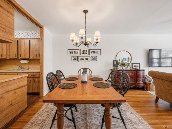47-03 30th avenue, Astoria NY 11103