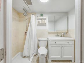 2015 36th Street, Astoria NY 11105