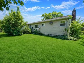 345 Earle Street, Central Islip NY 11722