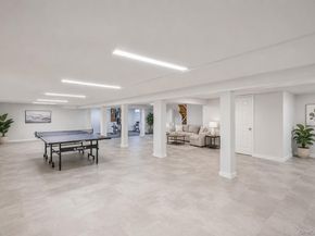 6 Polo Court, Woodbury NY 11797