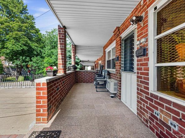 72-41 52 Avenue, Maspeth NY 11378