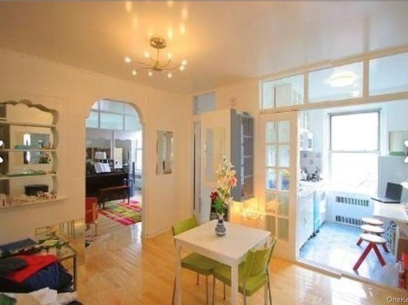 111-45 76th drive F2, Forest Hills NY 11375