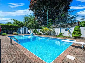 27 Jasmine Lane, Kings Park NY 11754