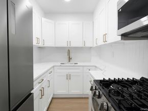 1296 Midland Avenue L2, Yonkers NY 10704