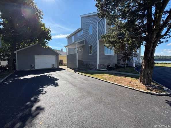 35 Adams Avenue, Bayville NY 11709