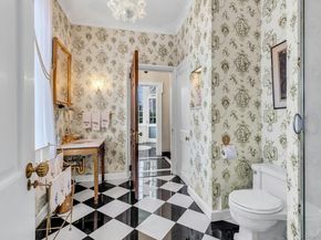 2 Wallis Lane, Nissequogue NY 11780
