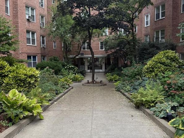 800 Grand Concourse LEN, Bronx NY 10451