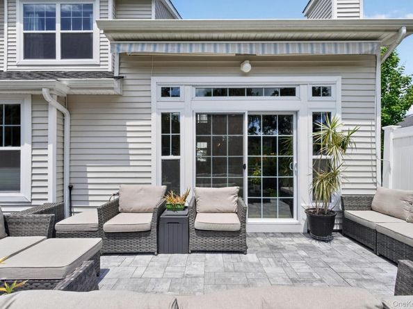 104 Ari Lane, Center Moriches NY 11934