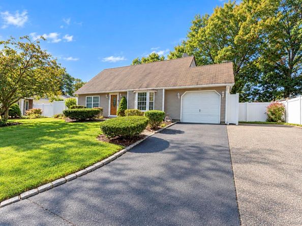 376 Boyle Road, Selden NY 11784