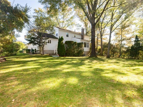19 Boxwood Place, Rye Brook NY 10573