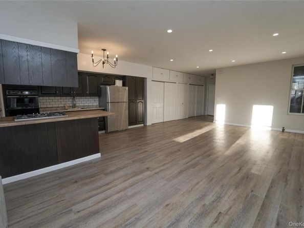 7150 68th Street, Ridgewood NY 11385