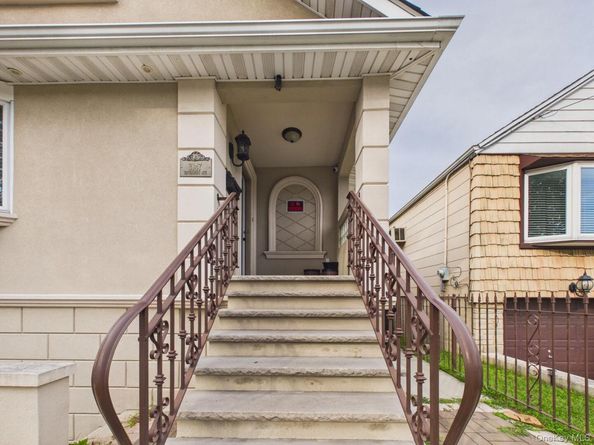 3147 Waterbury Avenue, Bronx NY 10465