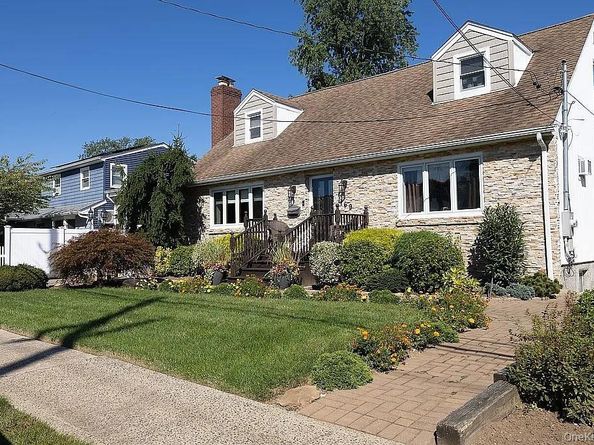 169 Doris Avenue, Franklin Square NY 11010