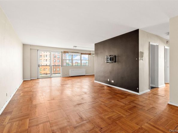 102-10 66 Road 8D, Forest Hills NY 11375