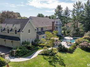110 Queens Grant Drive, Fairfield CT 06824