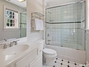 110 Queens Grant Drive, Fairfield CT 06824