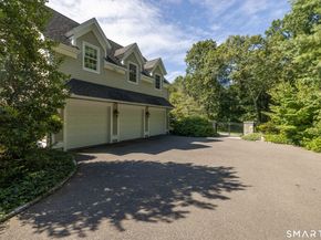 110 Queens Grant Drive, Fairfield CT 06824