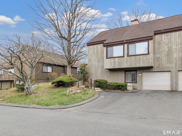 638A Onondaga Lane, Stratford CT 06614
