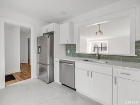 638A Onondaga Lane, Stratford CT 06614