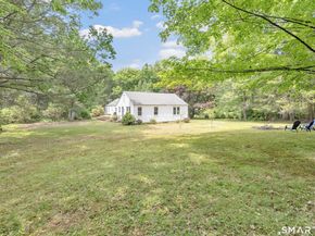 119 Staples Road, Easton CT 06612