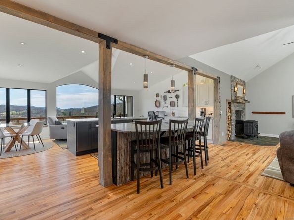 1 Cloverleaf Farm S, Sherman CT 06784